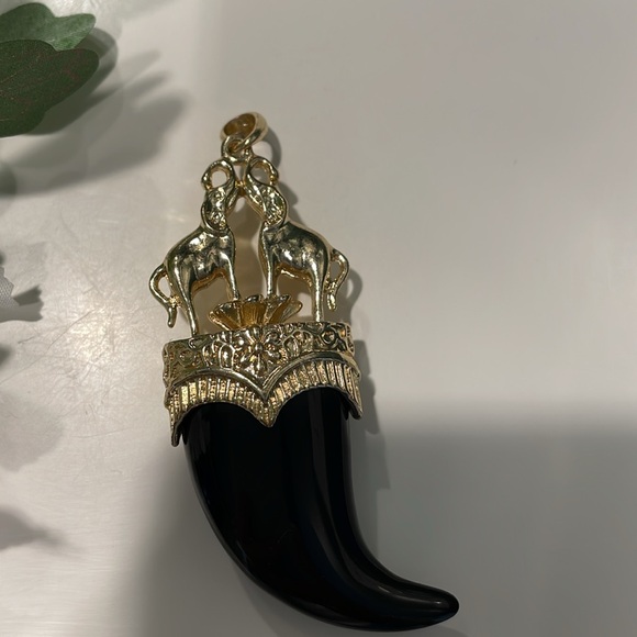 Black and gold pendant - Picture 4 of 5